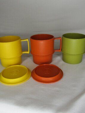 Tupperware Vintage Stacking Mugs  Coasters Harvest Yellow Green Orange Set of 3